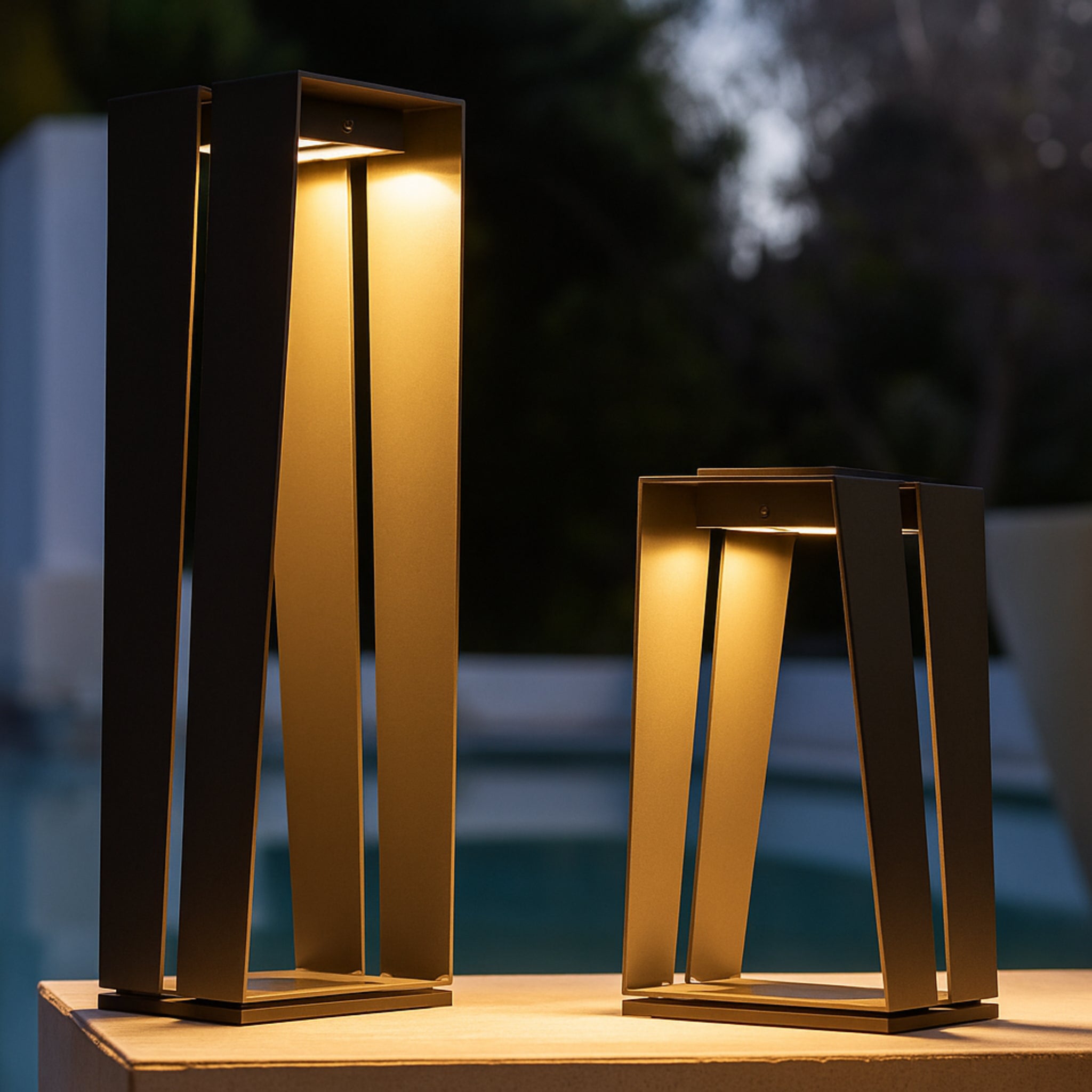 LumaBlade Axis Vertical Outdoor Sconce